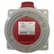 Розетка встраиваемая Legrand P17 32А 3К+H+З 380В IP67